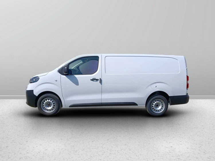 3 - Toyota Professional Proace PROACE 2.0D L2 144M S CMF MY25