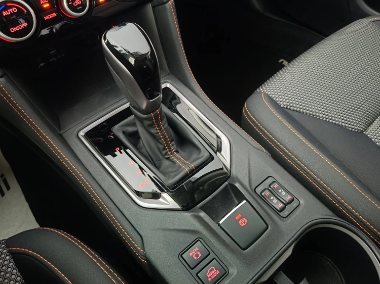 17 - Subaru XV XV 2.0i e-boxer Style Xtra lineartronic