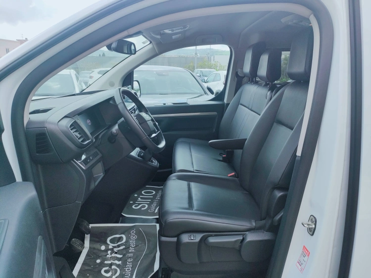 12 - Toyota Professional Proace Verso 2024 Proace Verso 2.0d 144cv S&S L2 Lounge D 9p.ti