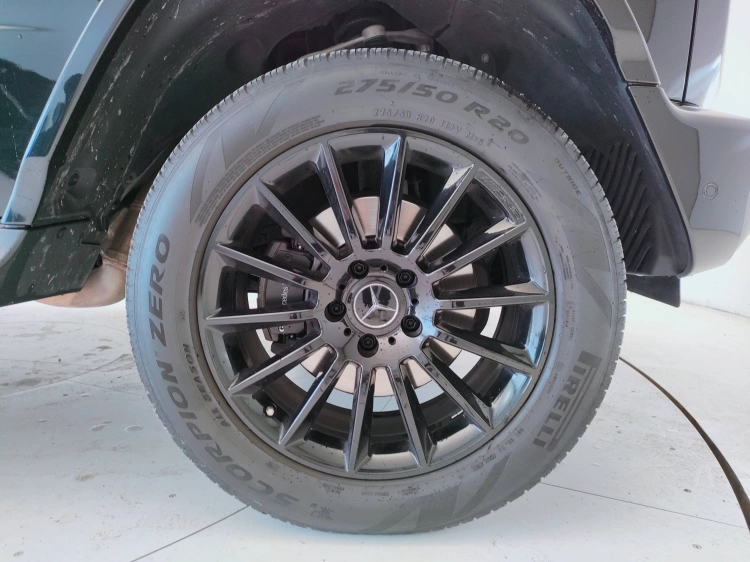8 - Mercedes-Benz Classe G 400 d Premium Plus 330cv auto