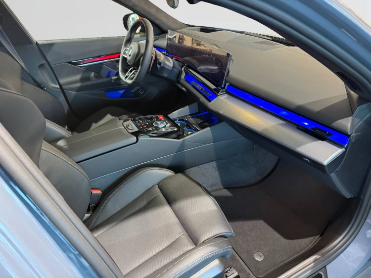 17 - BMW M M5 M5 Touring