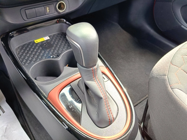 16 - Toyota Aygo X Aygo X 1.0 Lounge 72cv s-cvt