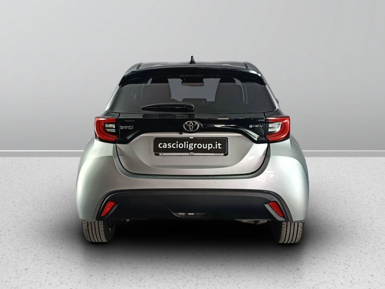 5 - Toyota Yaris Yaris 1.5h Trend