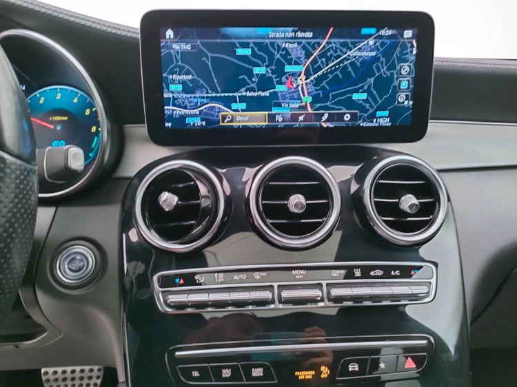 11 - Mercedes-Benz GLC Coupe 300 de phev (eq-power) Night Edition 4matic auto