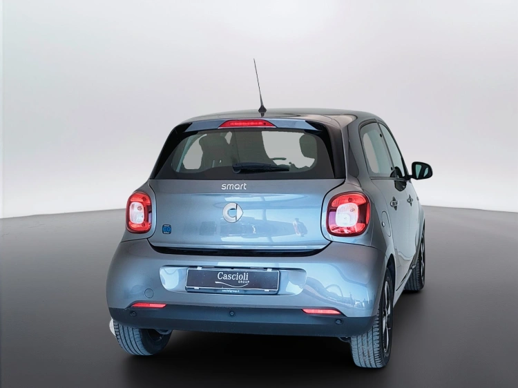 6 - smart forfour Forfour eq Passion 4,6kW