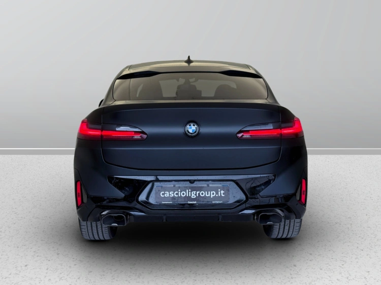 13 - BMW X4 BMW X4 M40d xDrive