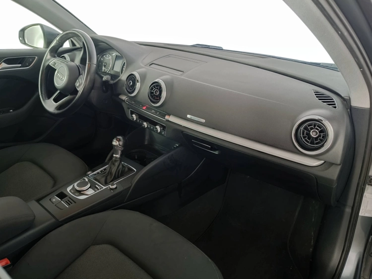 11 - Audi A3 A3 Sportback 1.4 tfsi g-tron Business 110cv s-tronic