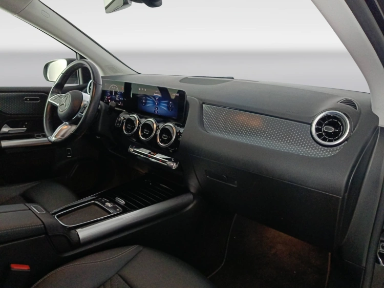 17 - Mercedes-Benz Classe B 180 d Progressive Advanced auto