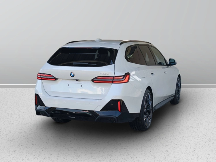4 - BMW Serie 5 BMW 520d Touring