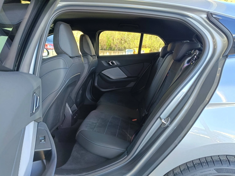 9 - BMW Serie 1 120d 48V MSport Pro auto