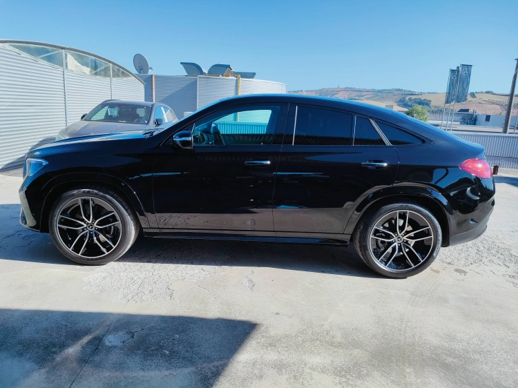 3 - Mercedes-Benz GLE 300 d 4MATIC Coupe