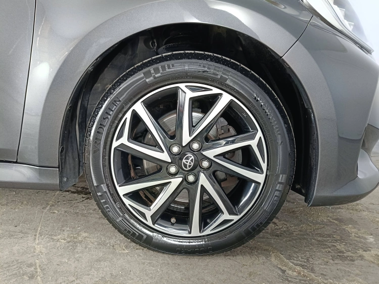 20 - Toyota Yaris TOYOTA Yaris 1.5 Hybrid 5 porte Trend