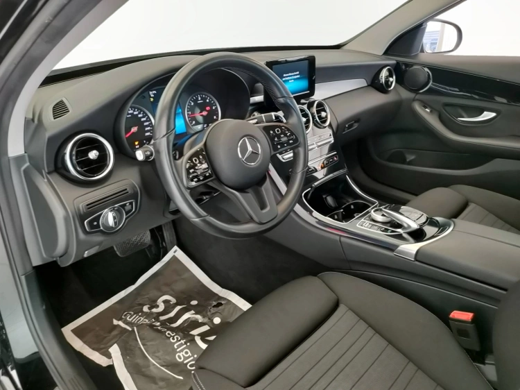 13 - Mercedes-Benz Classe C SW 220 d Sport auto