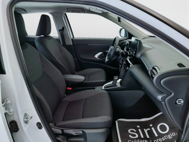 14 - Toyota Yaris Cross Yaris Cross 1.5h Active fwd 116cv e-cvt