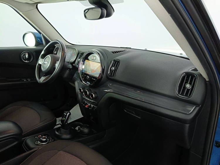 10 - MINI Countryman Mini Countryman 1.5 One D Business auto