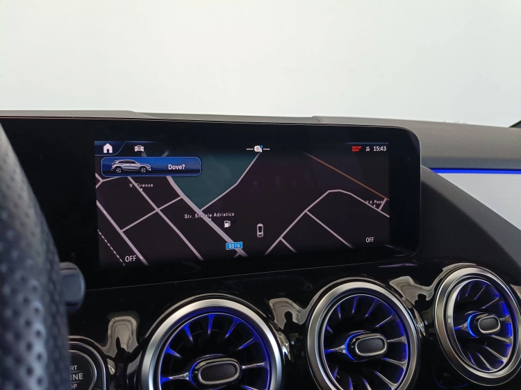 13 - Mercedes-Benz GLA 200 d AMG Line Advanced Plus Tech Edition auto
