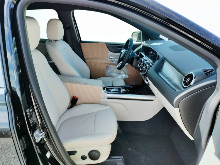 12 - Mercedes-Benz Classe B 180 d