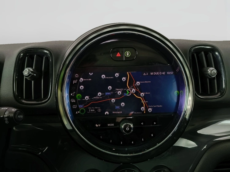 13 - MINI Countryman Mini Countryman 1.5 One D Essential auto