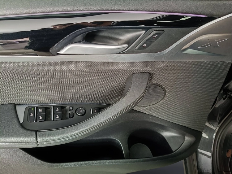 24 - BMW X4 X4 xdrive20d xLine auto my19