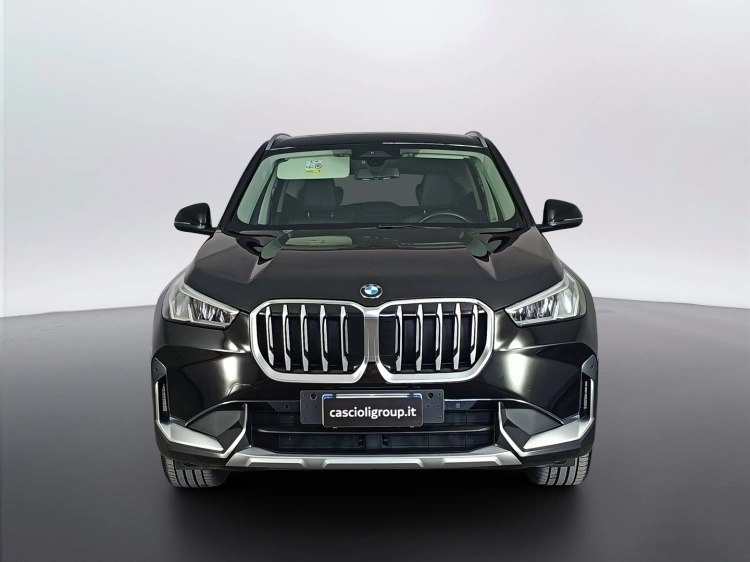 2 - BMW X1 X1 sdrive18i X-Line auto