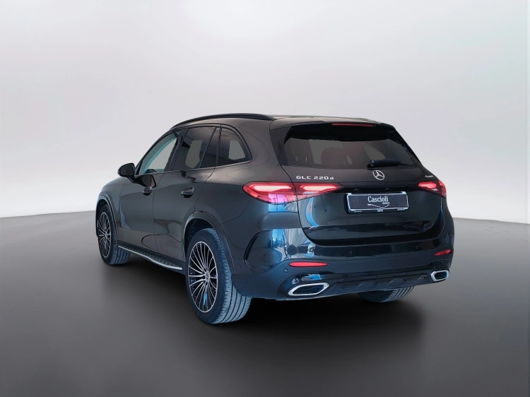 7 - Mercedes-Benz GLC 220 d AMG Line Advanced 4matic auto