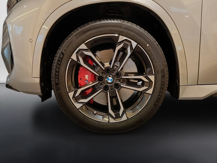 18 - BMW X1 M BMW X1 M35i xDrive