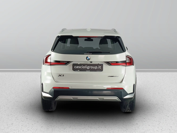 5 - BMW X1 X1 sdrive18d X-Line auto