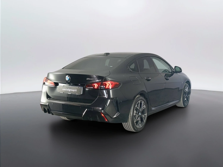 4 - BMW Serie 2 220 Gran Coupe 48V MSport Design auto
