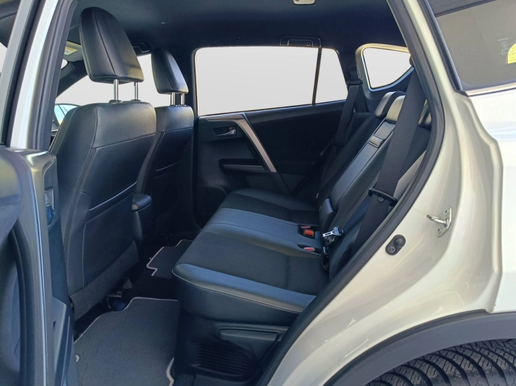 9 - Toyota RAV4 Rav4 2.5 vvt-i h Business 4wd e-cvt my17