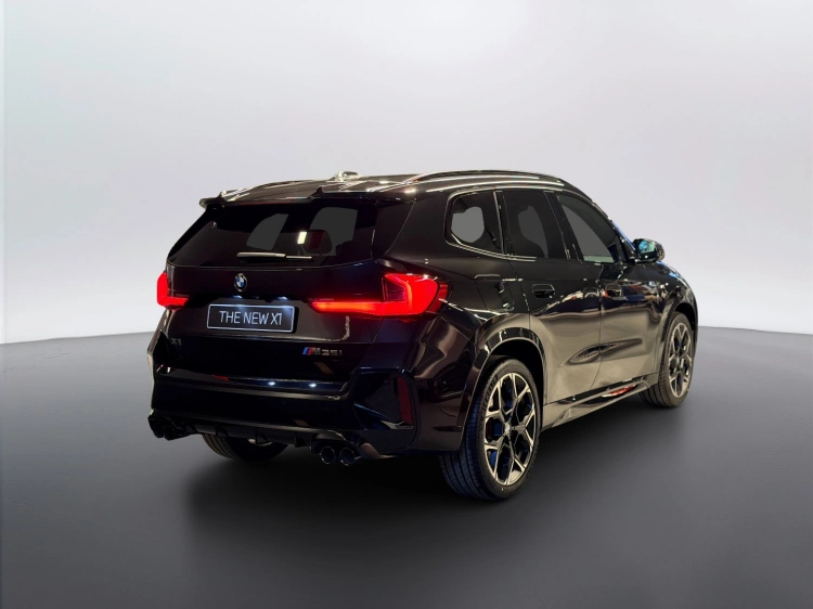 6 - BMW X1 M BMW X1 M35i xDrive