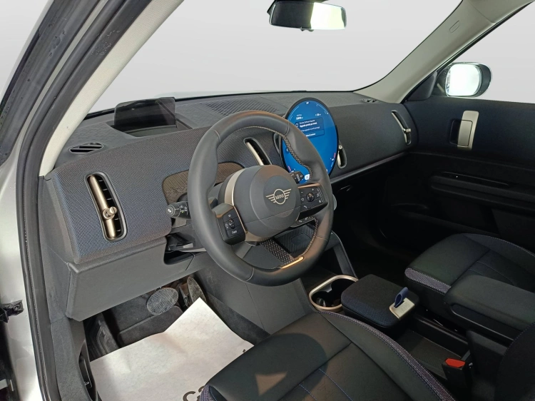 7 - MINI Countryman Mini Countryman 2.0 48V D Classic auto