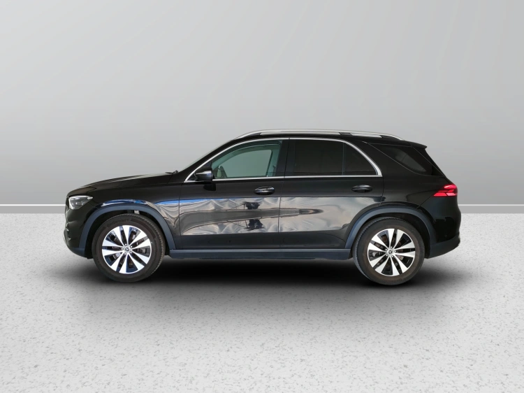 3 - Mercedes-Benz GLE 300 d Advanced 4matic auto