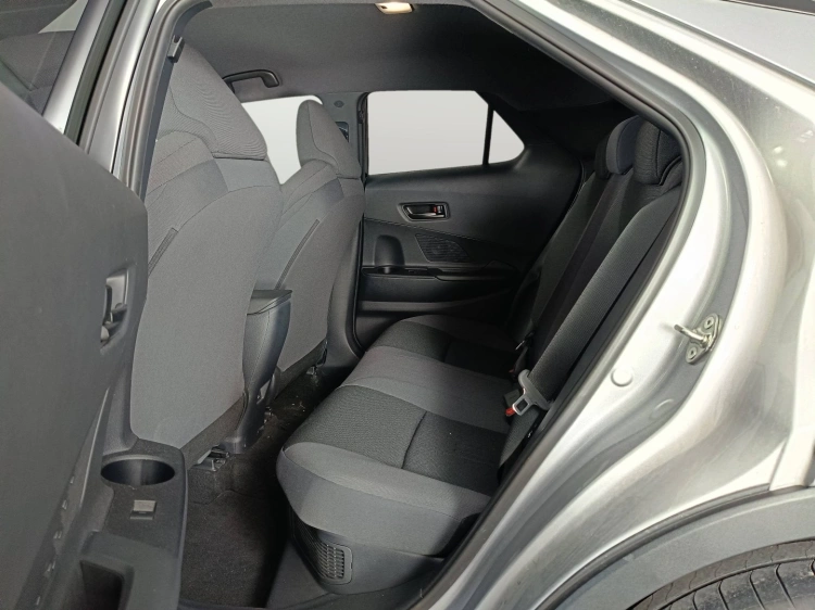 9 - Toyota C-HR C-HR 1.8 hv Trend fwd e-cvt