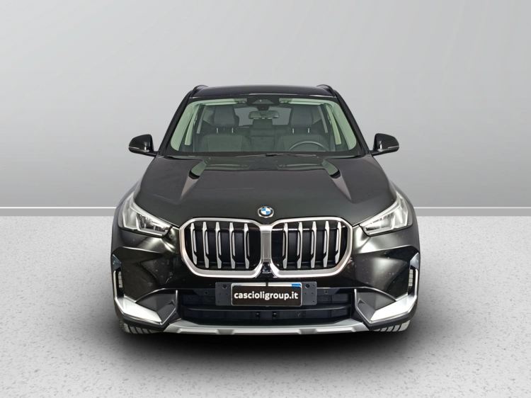2 - BMW X1 X1 sdrive20i mhev 48V X-Line auto