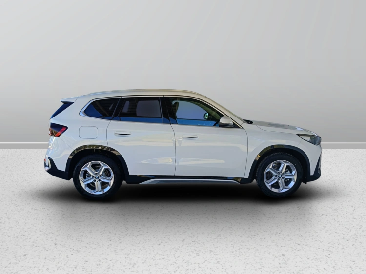 5 - BMW iX1 BMW iX1 eDrive20-Special Edition