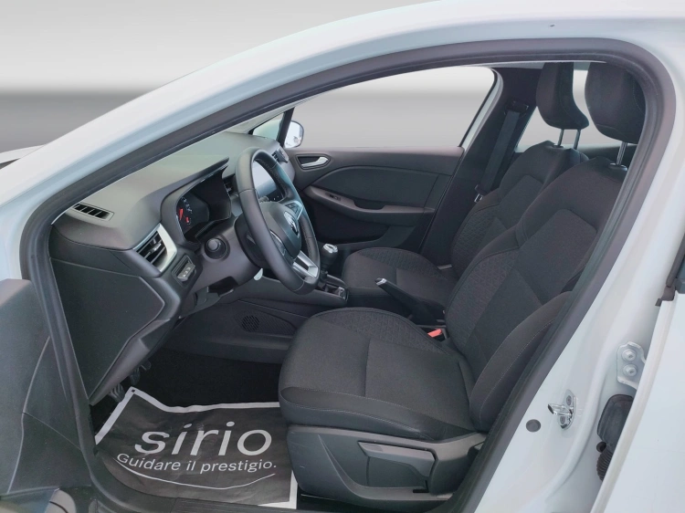 14 - Renault Clio Clio 1.5 blue dci Business 100cv