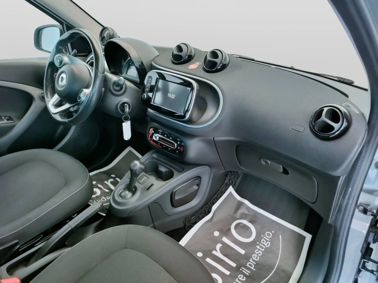 14 - smart forfour Forfour 1.0 Passion 71cv twinamic my18