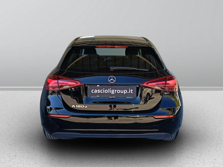5 - Mercedes-Benz Classe A 180 d Advanced auto