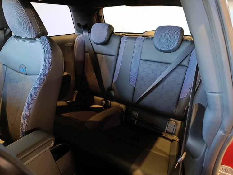 10 - MINI Cooper COOPER C