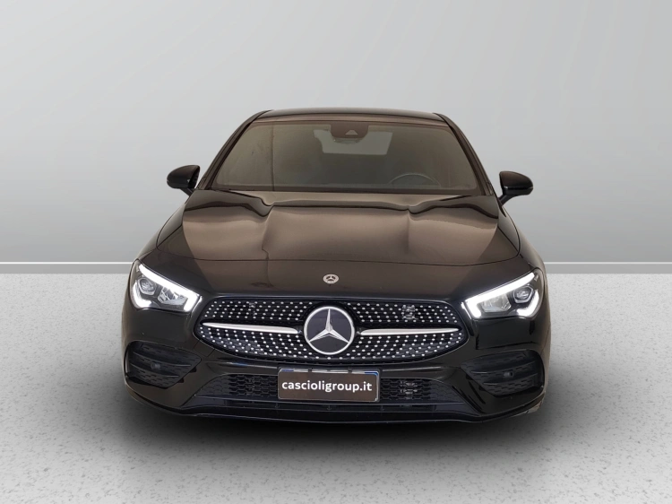 2 - Mercedes-Benz CLA Coupe 200 d Premium auto