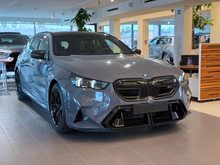3 - BMW M M5 M5 Touring
