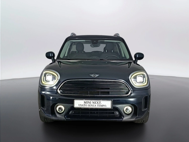 2 - MINI Countryman Mini Countryman 1.5 One D Essential auto