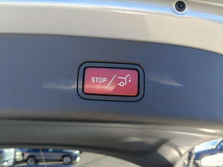 13 - Mercedes-Benz GLC 220 d 4MATIC