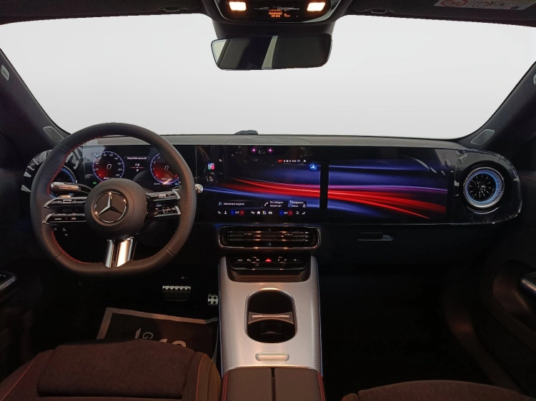 12 - Mercedes-Benz CLA 200