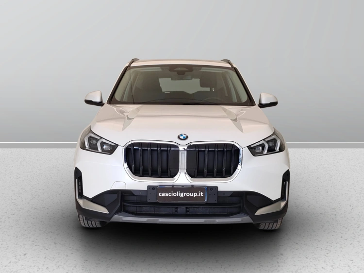 2 - BMW X1 X1 sdrive18d auto
