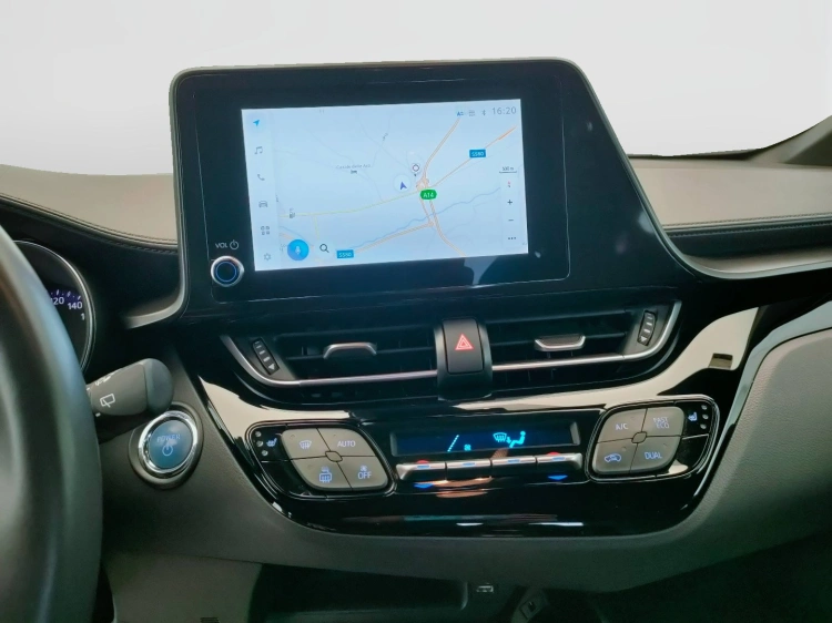 13 - Toyota C-HR C-HR 2.0h Trend e-cvt