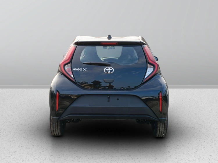 4 - Toyota AYGO X AYGO X 10B MT ACTIVE MY24