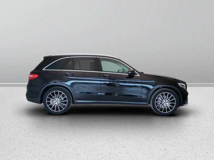 7 - Mercedes-Benz GLC 250 d Premium 4matic auto