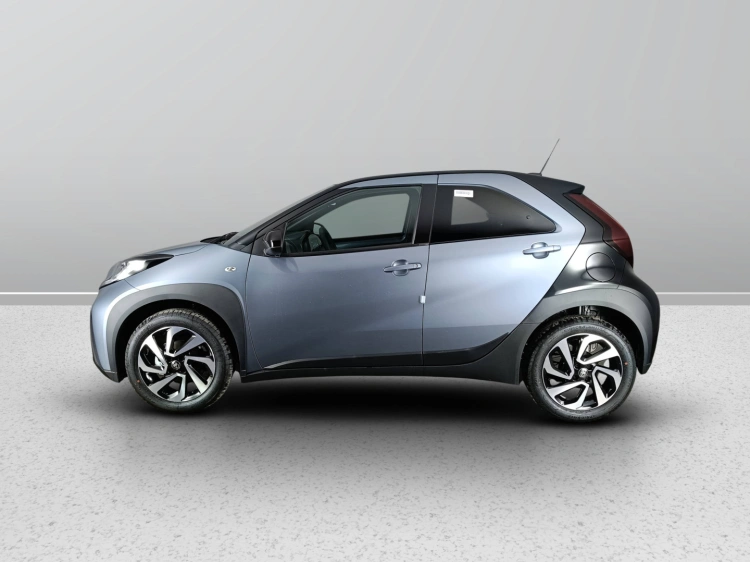 6 - Toyota AYGO X AYGO X 10B MT TREND MY24