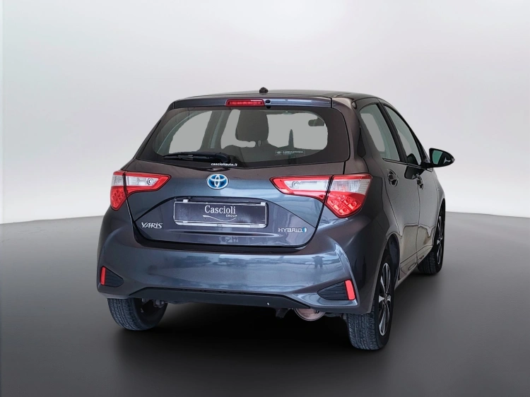 5 - Toyota Yaris Yaris 5p 1.5h Cool